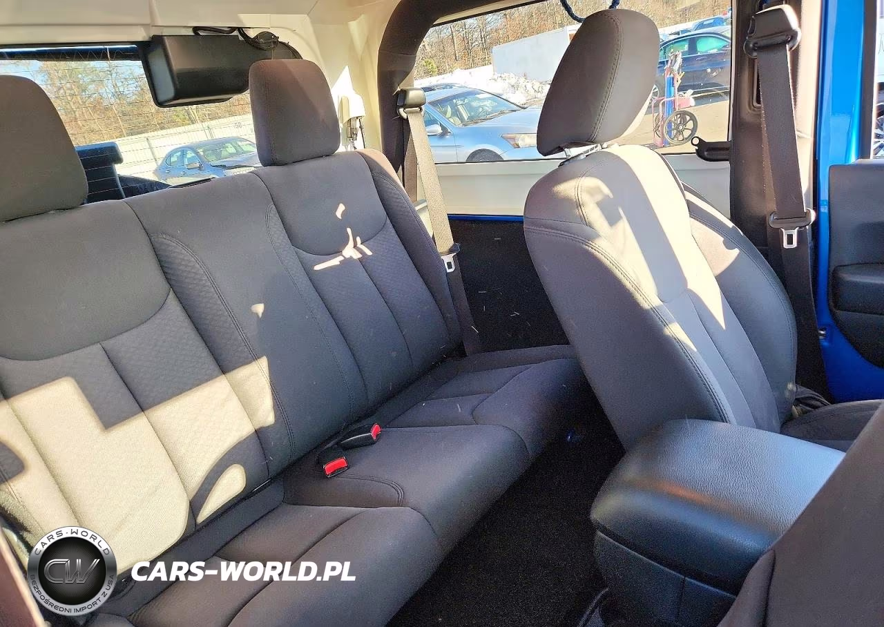 2016 Jeep Wrangler Sport VIN:1C4AJWAG2GL165802 - 11