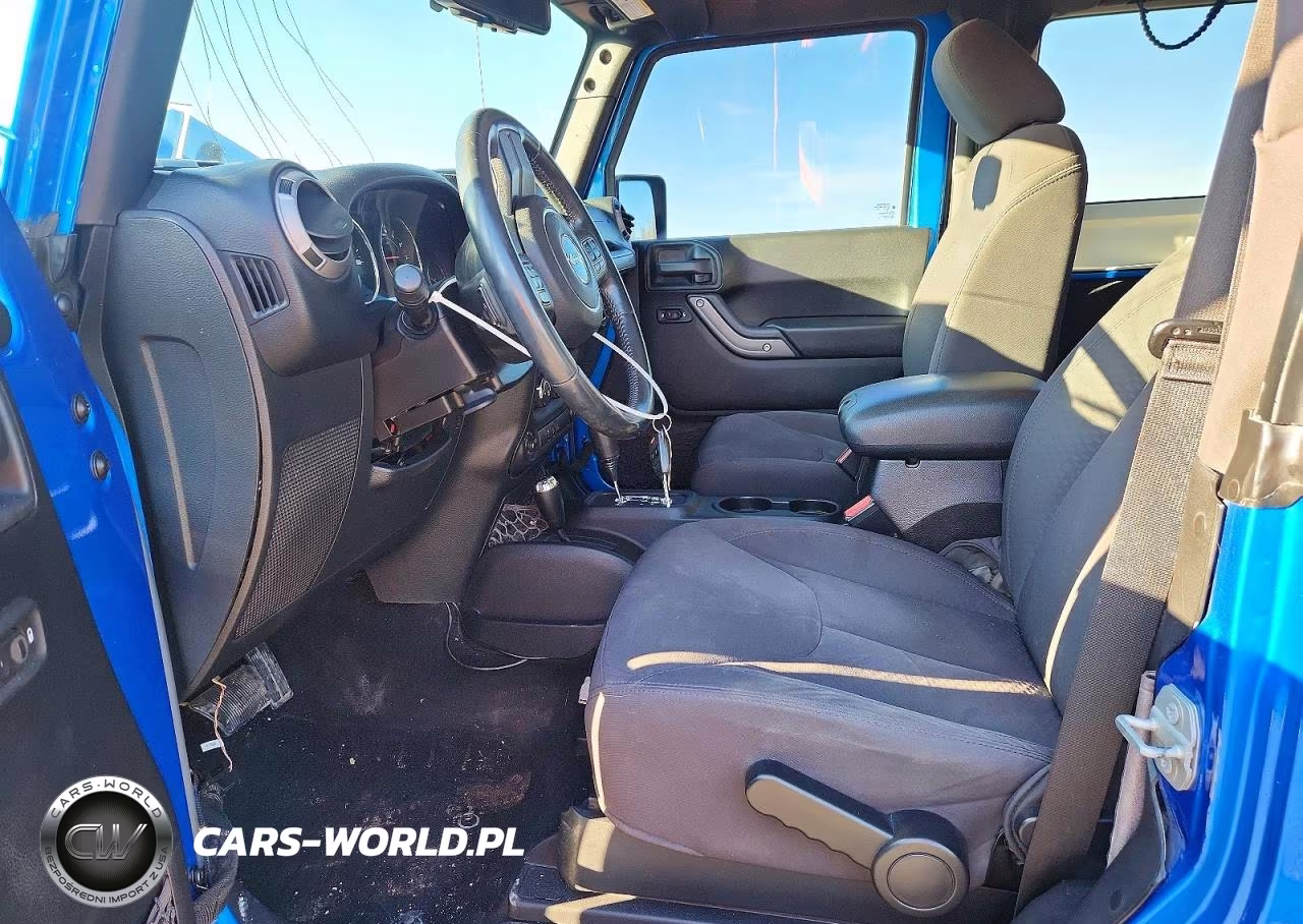 2016 Jeep Wrangler Sport VIN:1C4AJWAG2GL165802 - 7