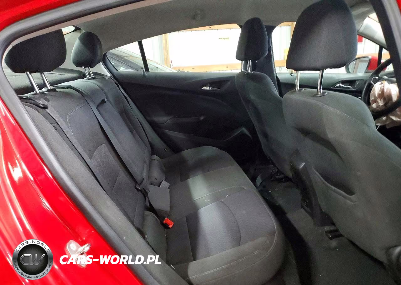 2018 Chevrolet Cruze Lt VIN:1G1BE5SM0J7125881 - 10