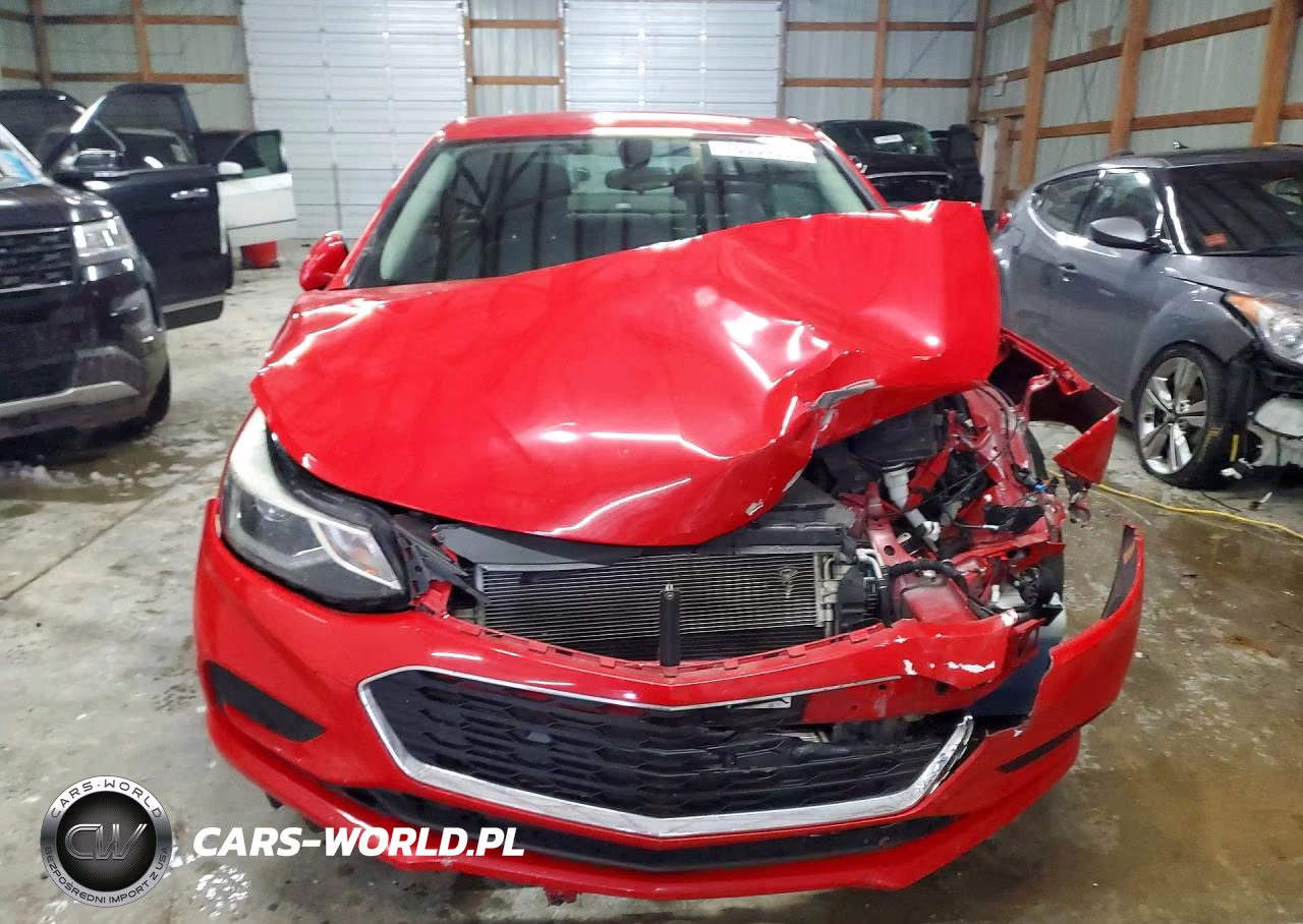 2018 Chevrolet Cruze Lt VIN:1G1BE5SM0J7125881 - 5