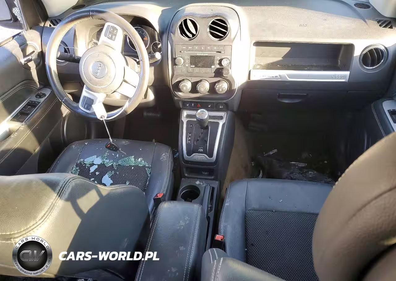 2016 Jeep Compass Latitude VIN:1C4NJDEB9GD674350 - 8