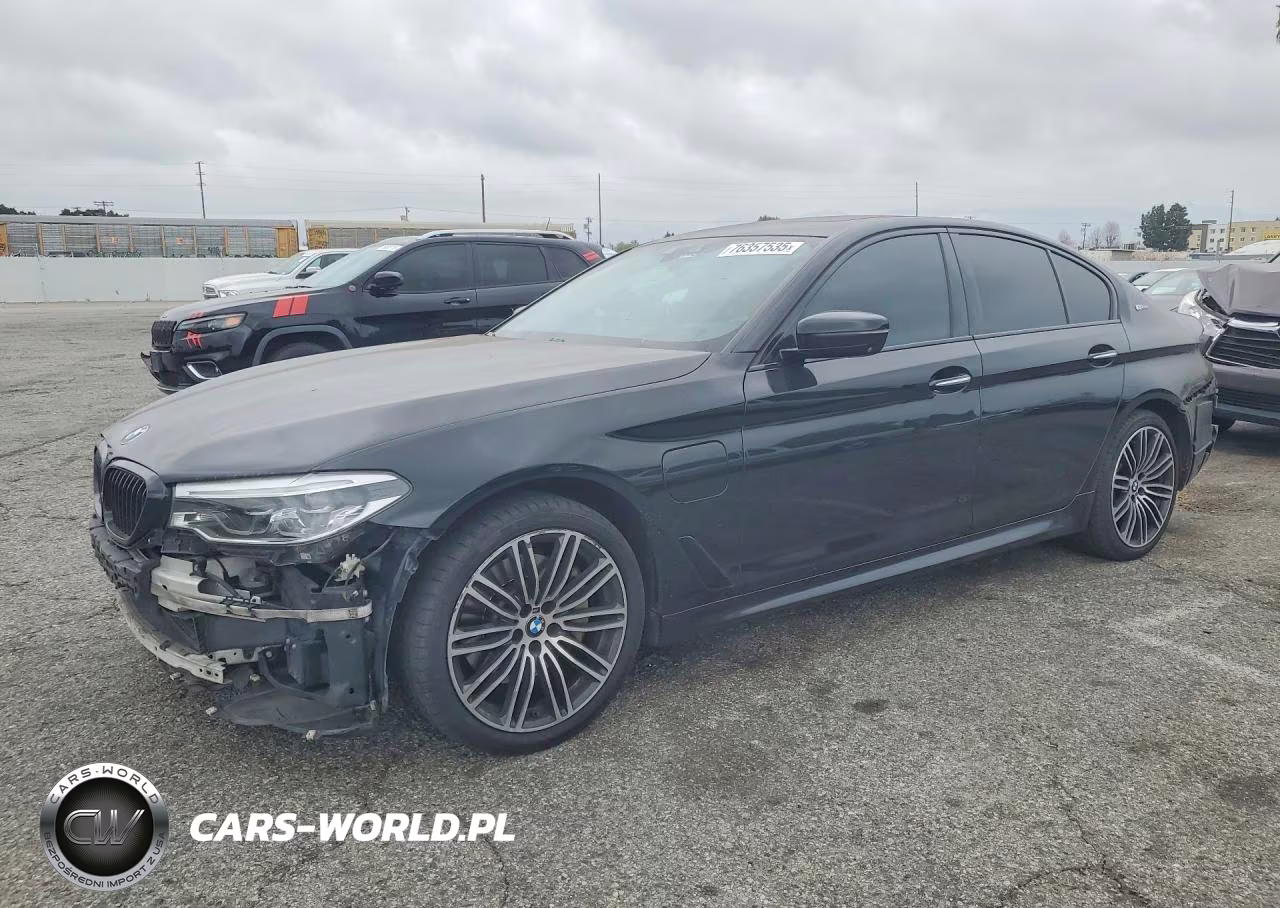 2018 BMW 530Xe