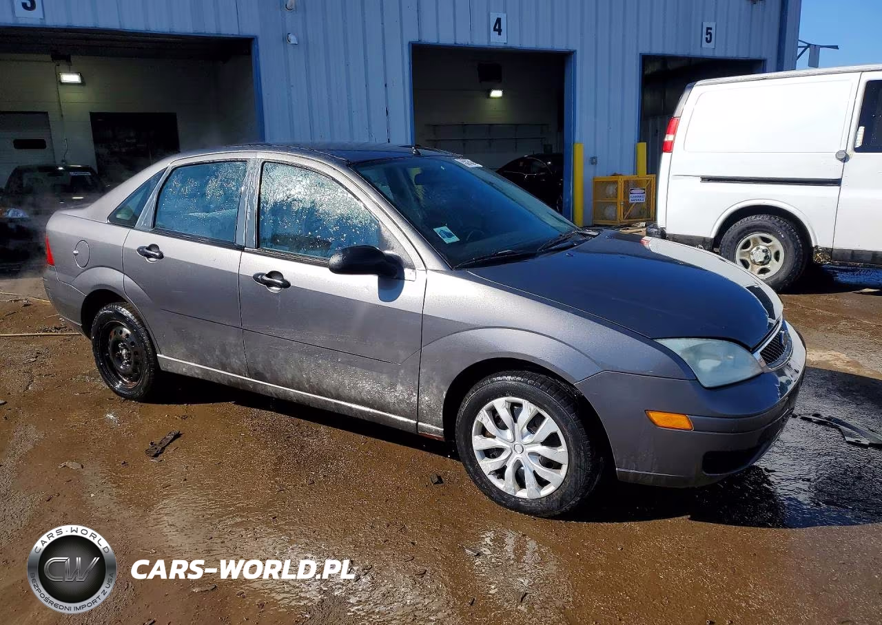 2007 Ford Focus Zx4 VIN:1FAFP34N77W241855 - 4