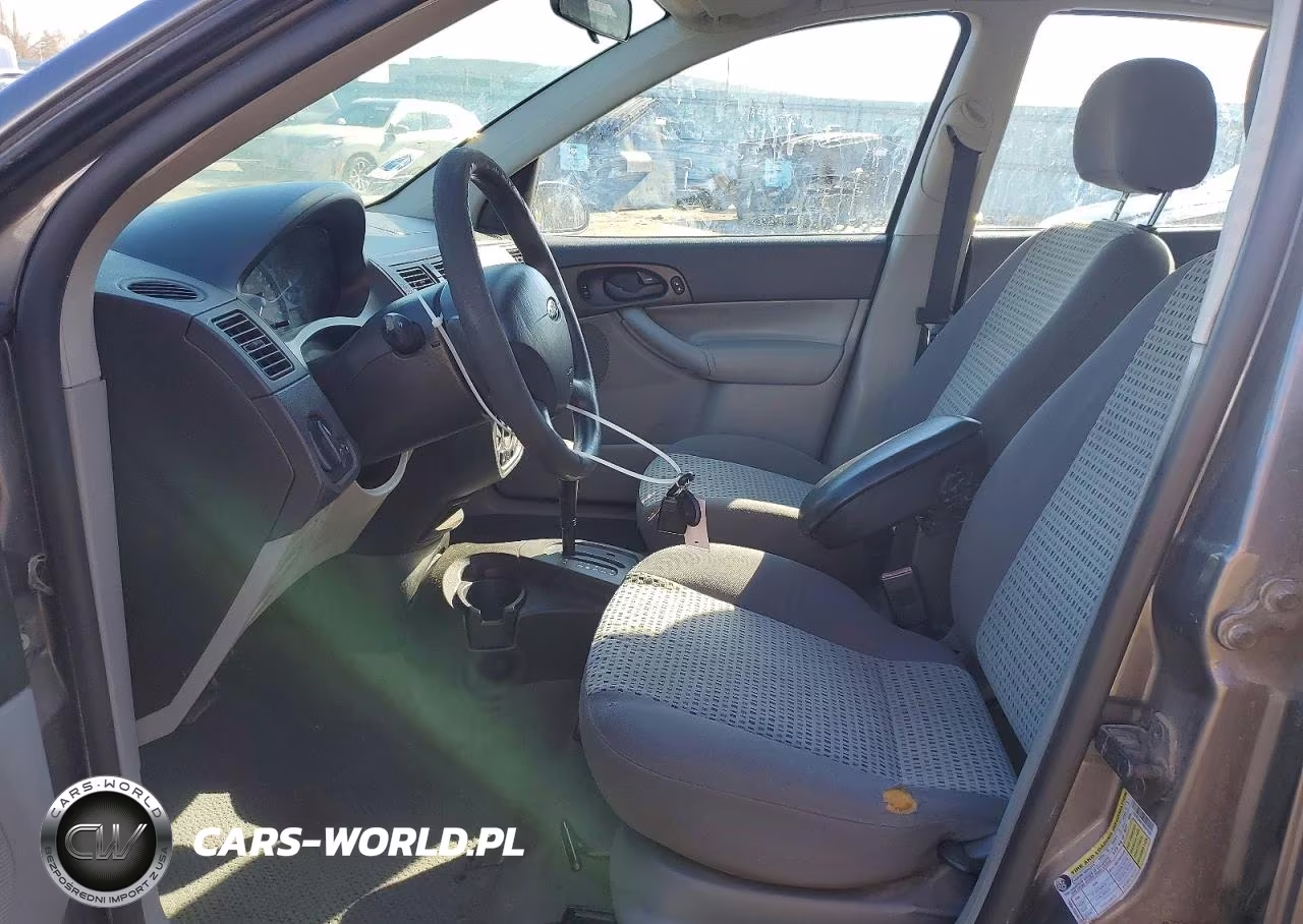 2007 Ford Focus Zx4 VIN:1FAFP34N77W241855 - 7