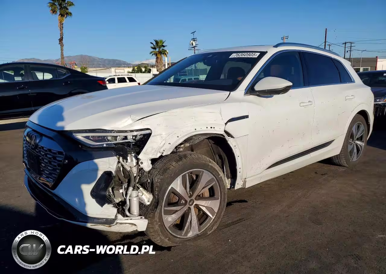 2024 Audi Q8 E-Tron Premium Plus