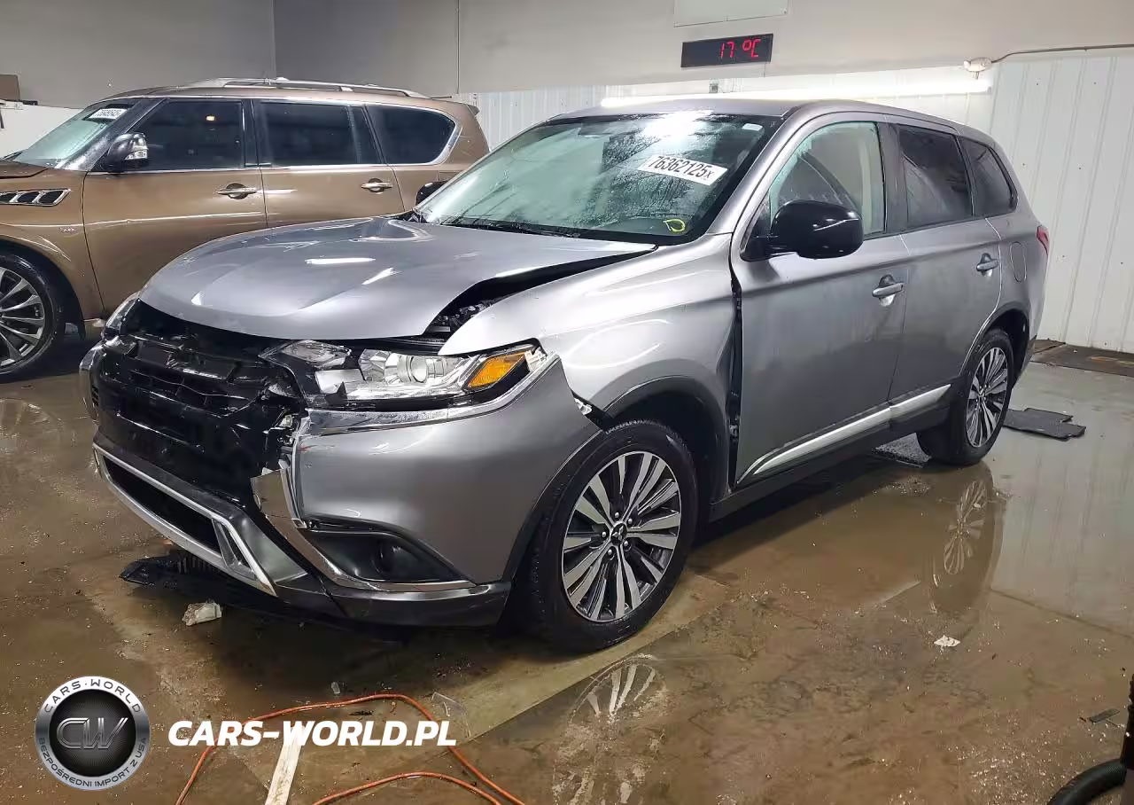 2020 Mitsubishi Outlander Es