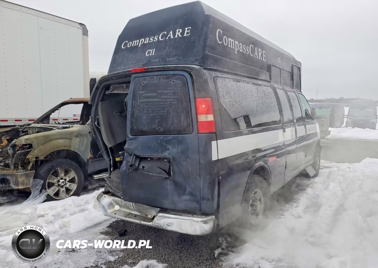 2013 Chevrolet Express G3500 Lt VIN:1GBZG1FA8D1186612 - 3