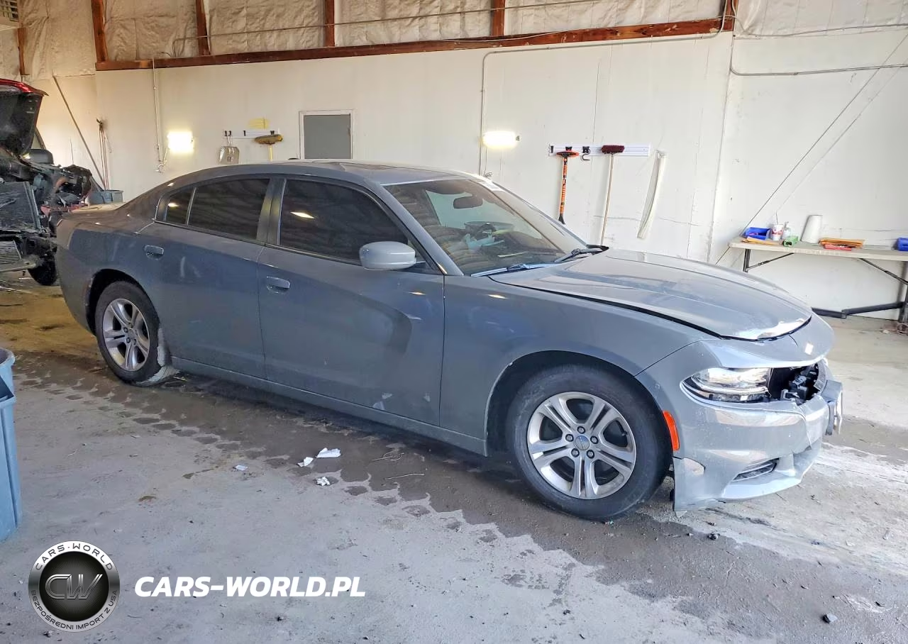 2019 Dodge Charger Sxt VIN:2C3CDXBG7KH657403 - 4