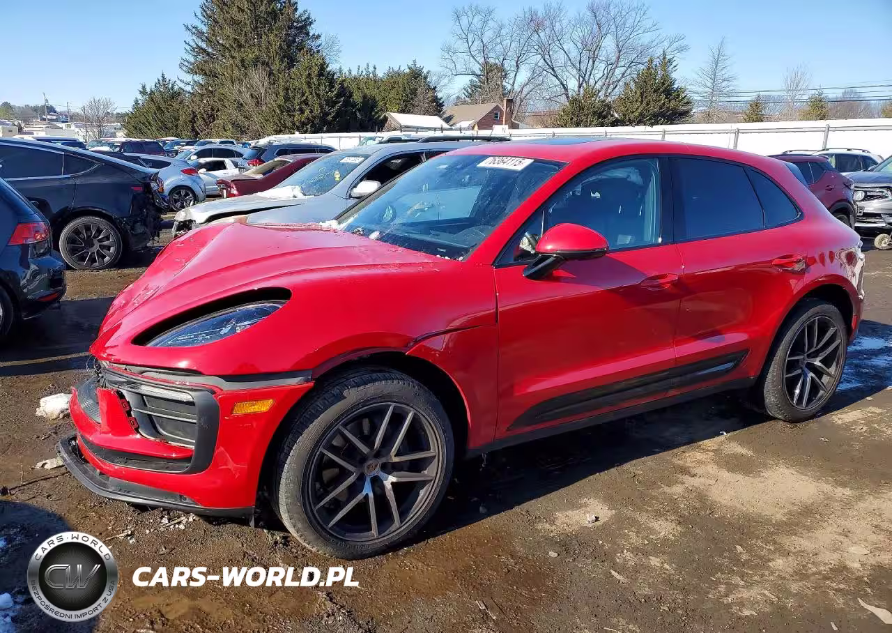 2023 Porsche Macan Base