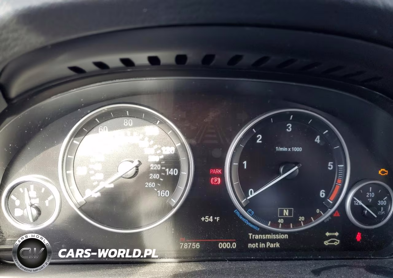 2018 BMW X5 xDrive35D VIN:5UXKS4C59J0Z89904 - 9