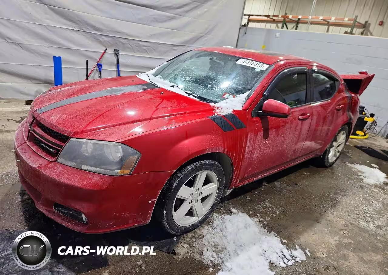 2013 Dodge Avenger R