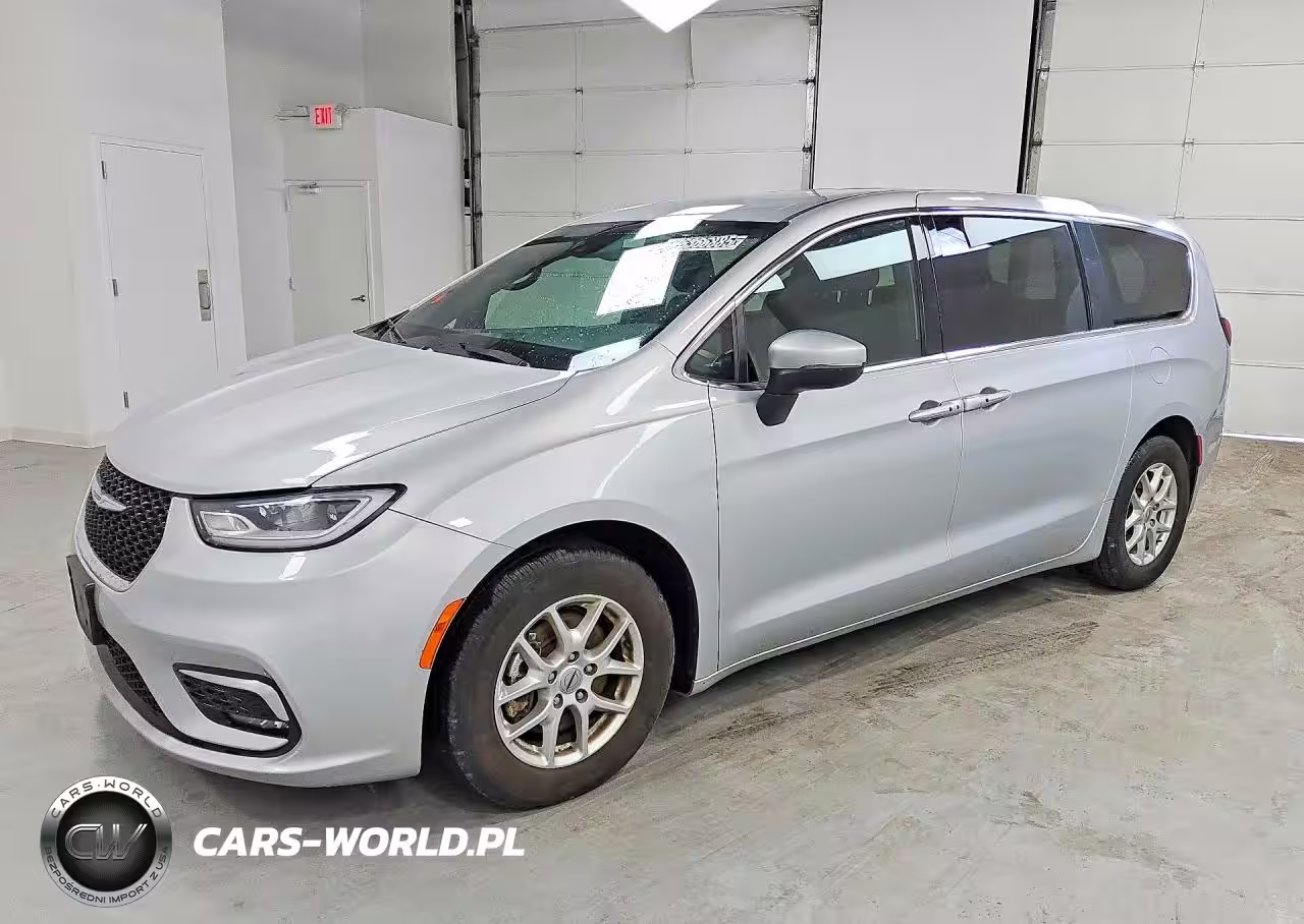 2023 Chrysler Pacifica Touring