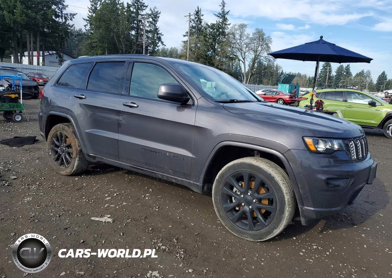 2019 Jeep Grand Cherokee Laredo VIN:1C4RJFAG6KC850638 - 4