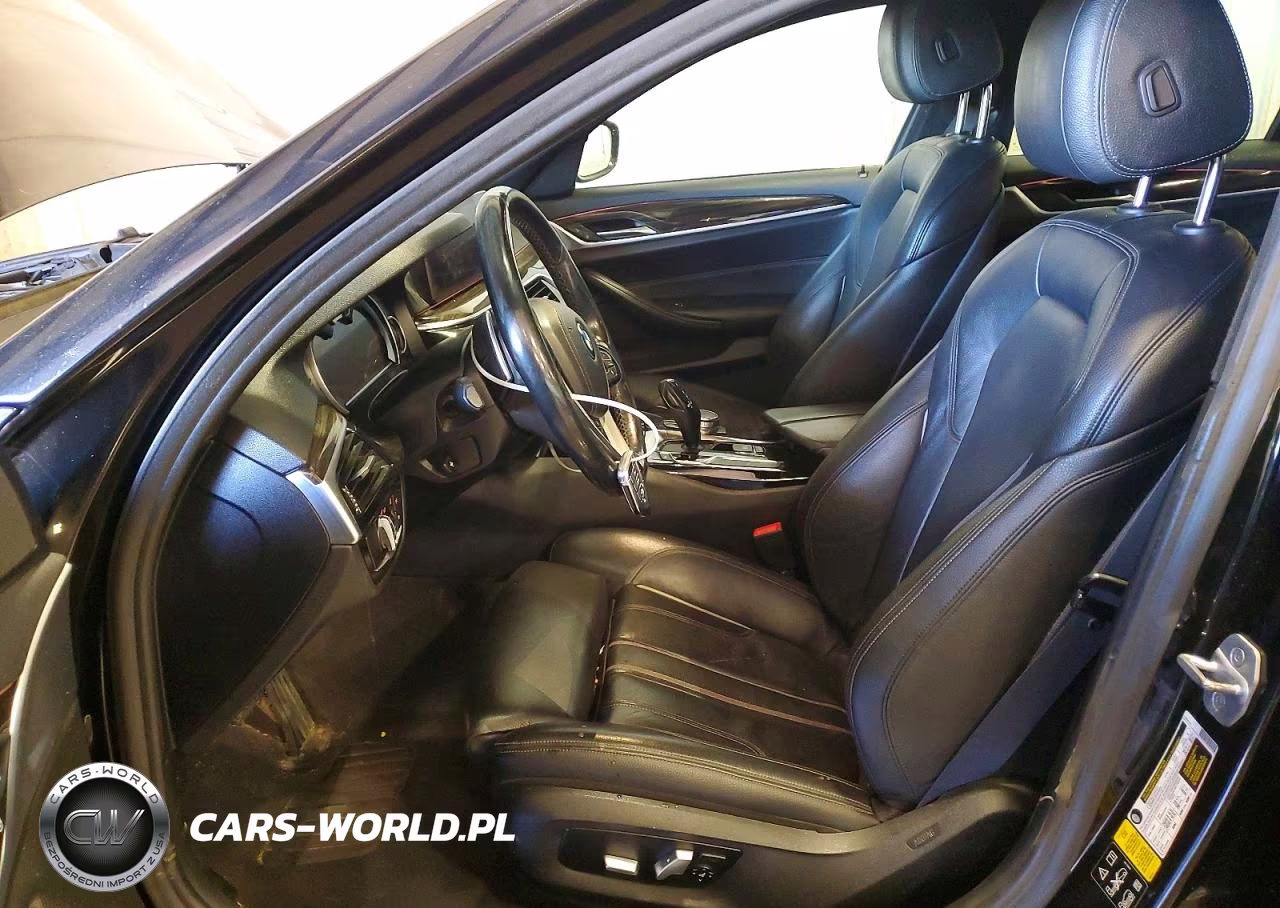 2019 BMW 530 Xi VIN:WBAJA7C52KG909740 - 7