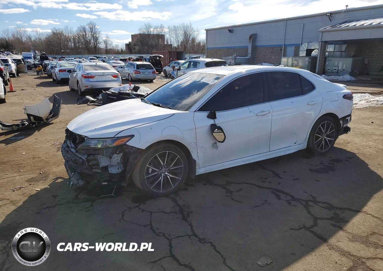 2023 Toyota Camry Se – zdjęcie 1 z 13