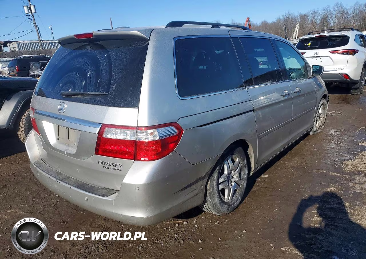2006 Honda Odyssey Touring VIN:5FNRL38866B102701 - 3