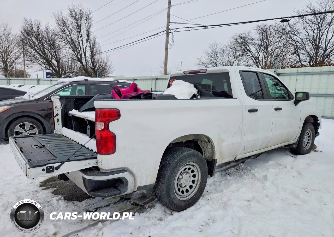 2021 Chevrolet Silverado C1500 VIN:1GCRWAEK7MZ371776 - 3