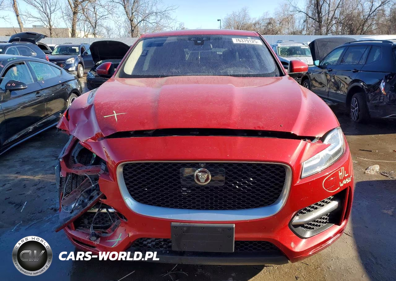2017 Jaguar F-Pace R - Sport VIN:SADCL2BVXHA093306 - 5