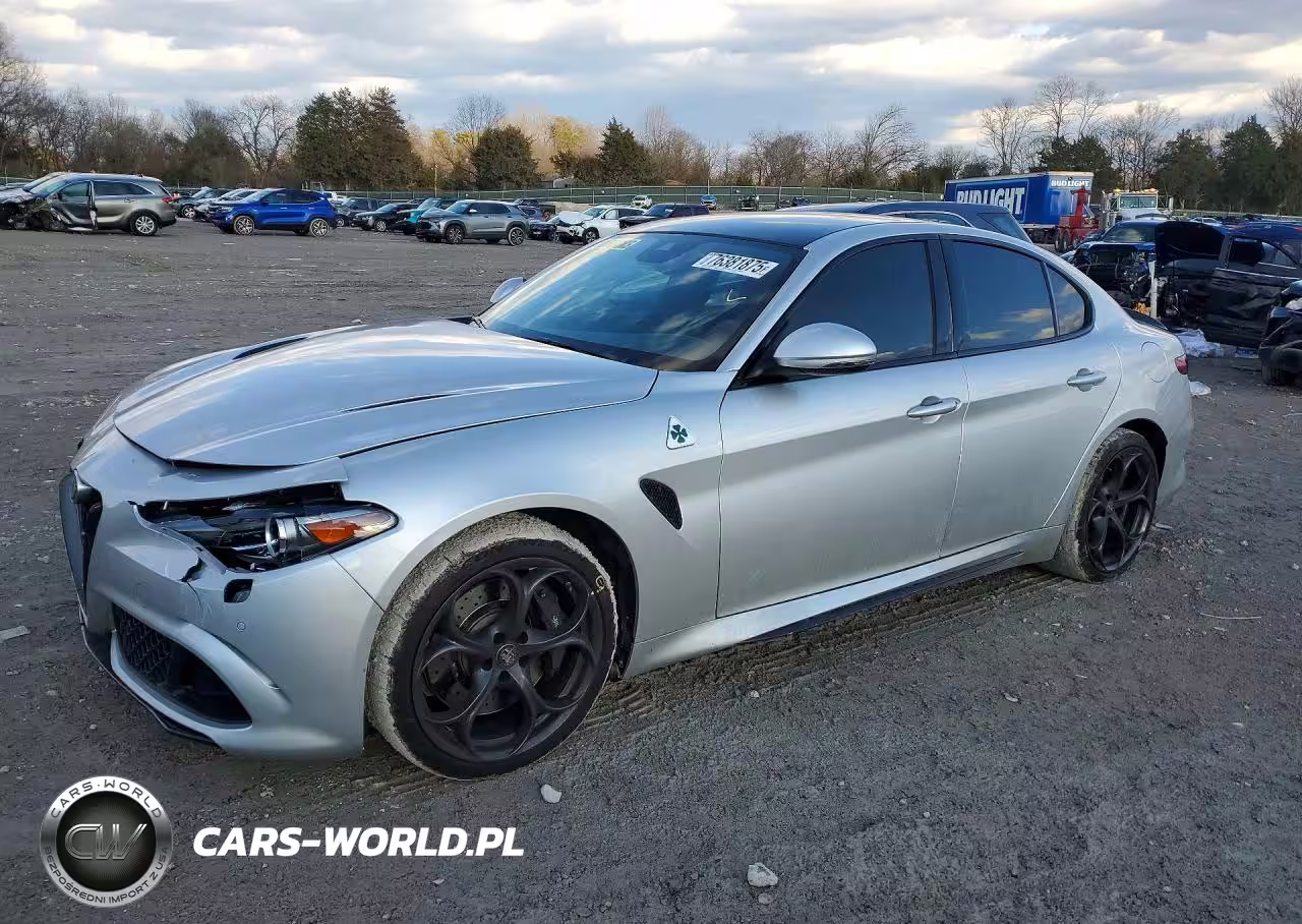 2018 Alfa Romeo Giulia Quadrifoglio