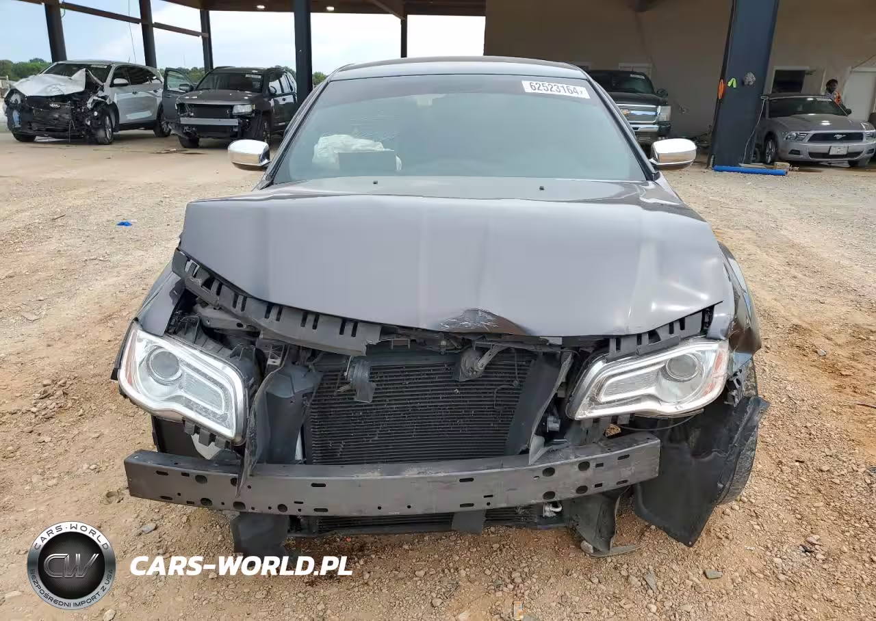 2014 Chrysler 300 VIN:2C3CCAAG3EH228765 - 5