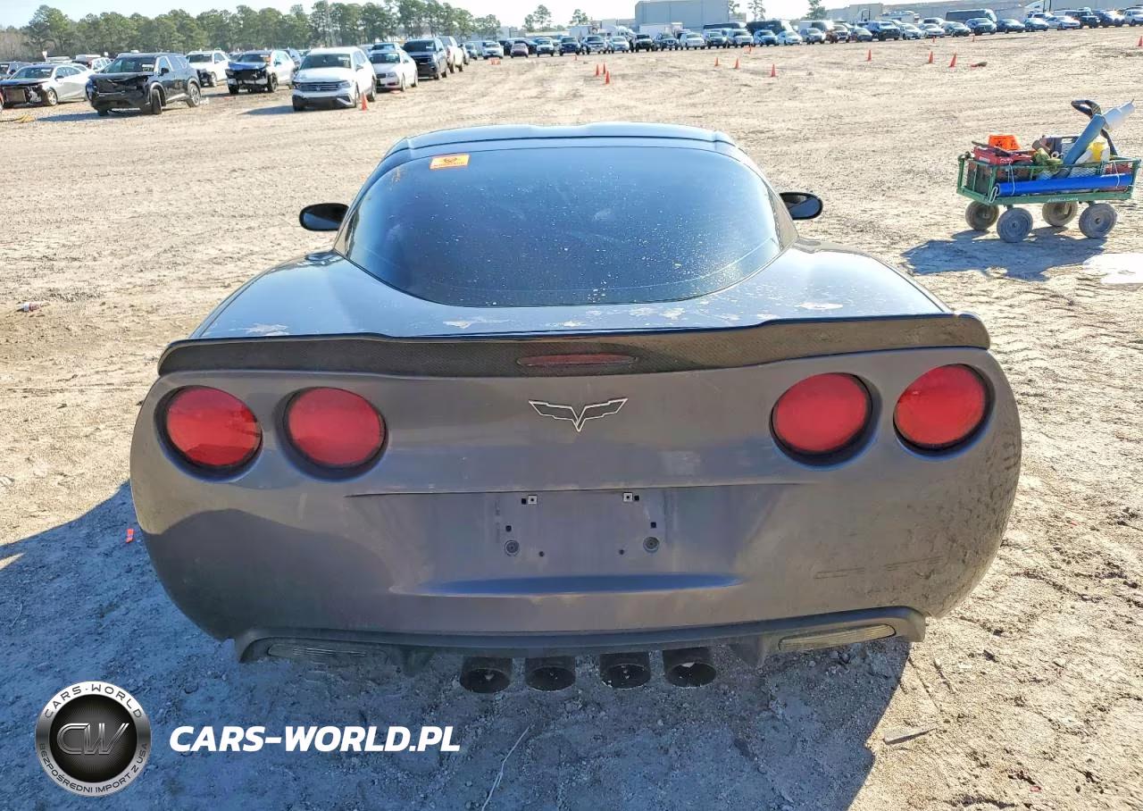 2011 Chevrolet Corvette Grand Sport VIN:1G1YU2DW2B5108068 - 10