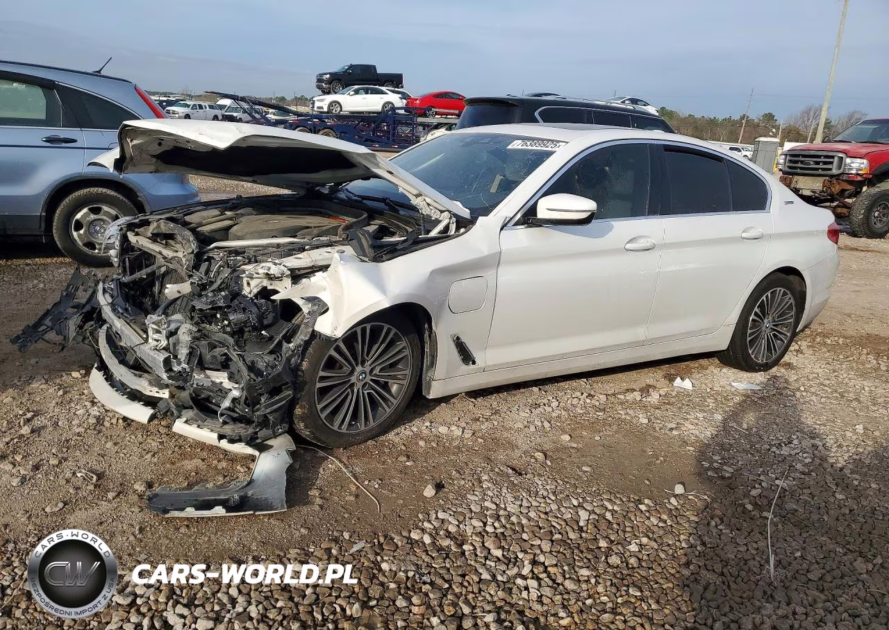 2019 BMW 530E