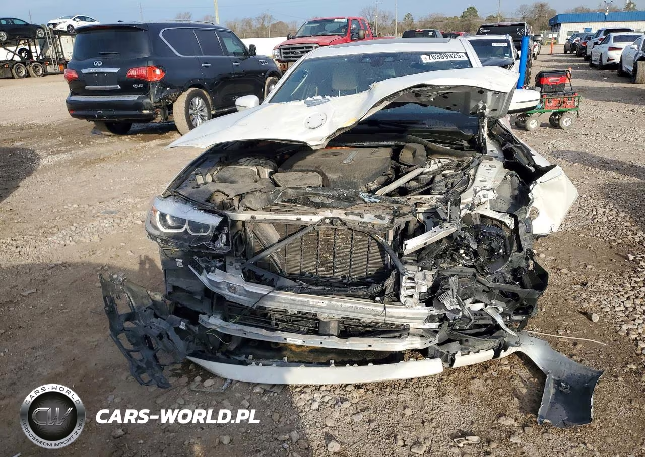 2019 BMW 530E VIN:WBAJA9C59KB389769 - 5