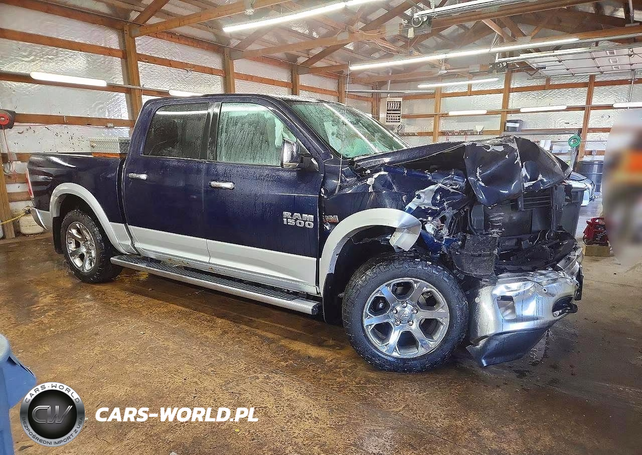 2017 Ram 1500 Laramie VIN:1C6RR7NT2HS816904 - 4