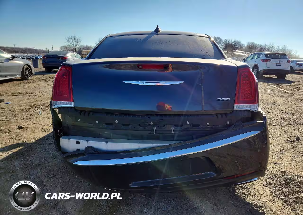 2016 Chrysler 300 Limited VIN:2C3CCAAG5GH243769 - 6