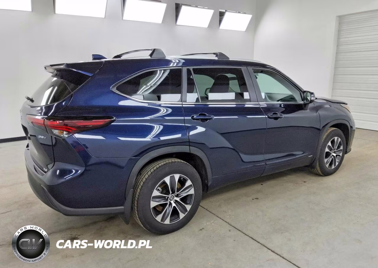 2025 Toyota Highlander Hybrid Xle VIN:5TDKBRCH7SS648847 - 3