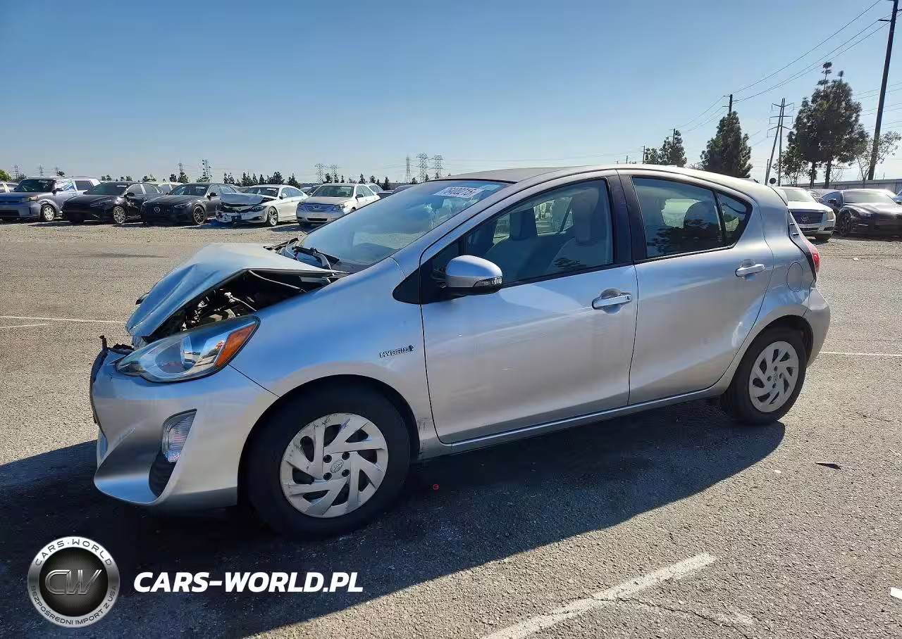 2016 Toyota Prius C One