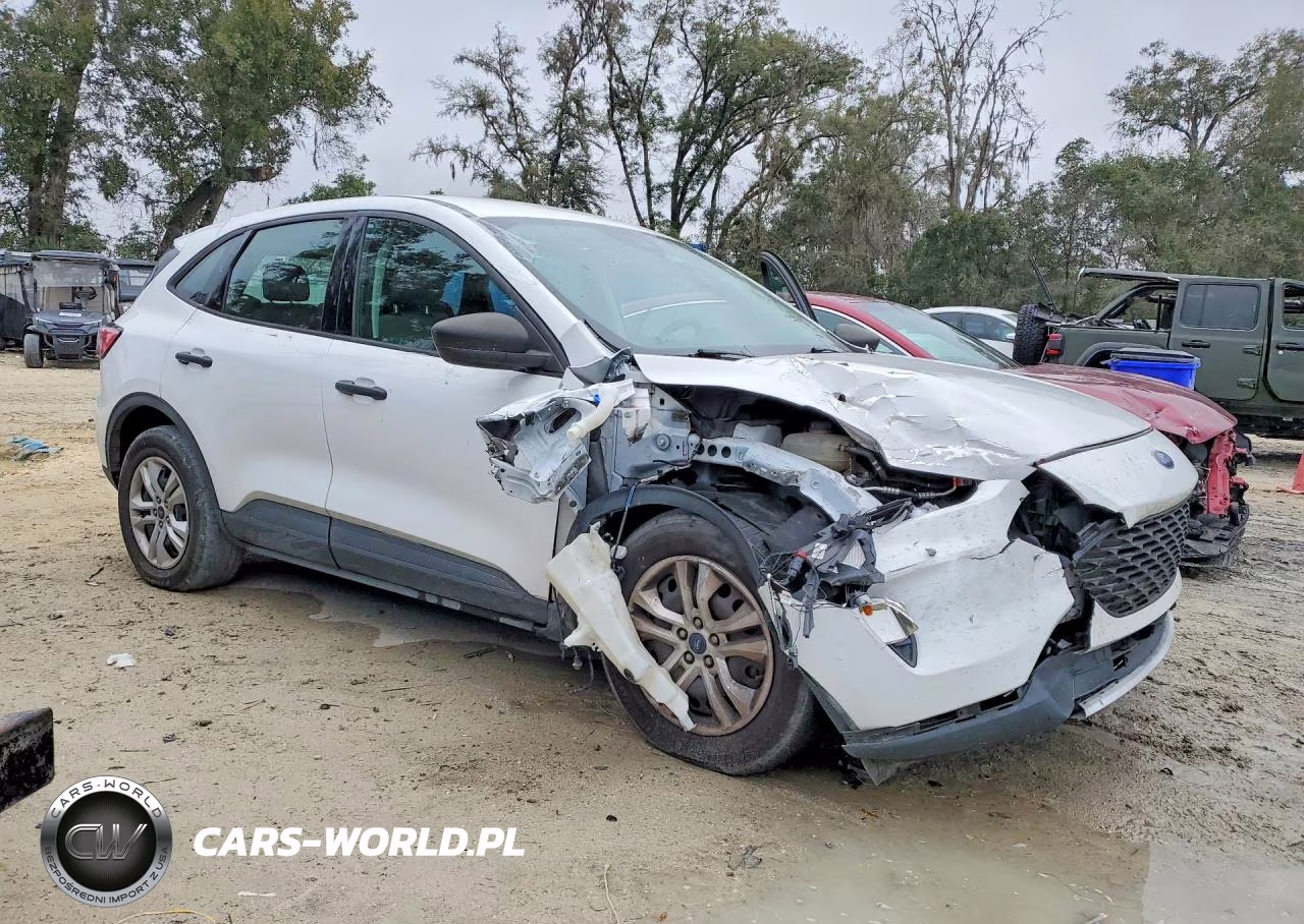 2021 Ford Escape S VIN:1FMCU0F68MUB25951 - 4