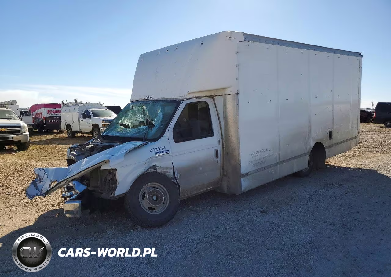 2022 Ford E450 Delivery Truck