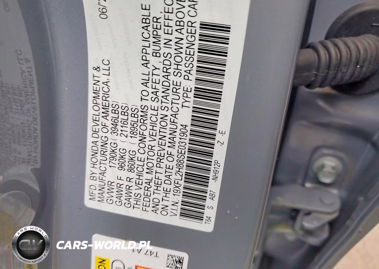 2025 Honda Civic Sport VIN:19XFL2H88SE031904 - 12