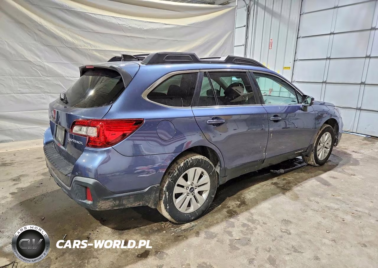 2018 Subaru Outback 2.5I Premium VIN:4S4BSAFC9J3271192 - 3