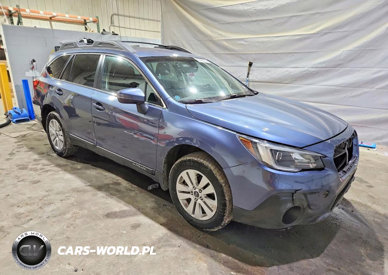 2018 Subaru Outback 2.5I Premium VIN:4S4BSAFC9J3271192 - 4