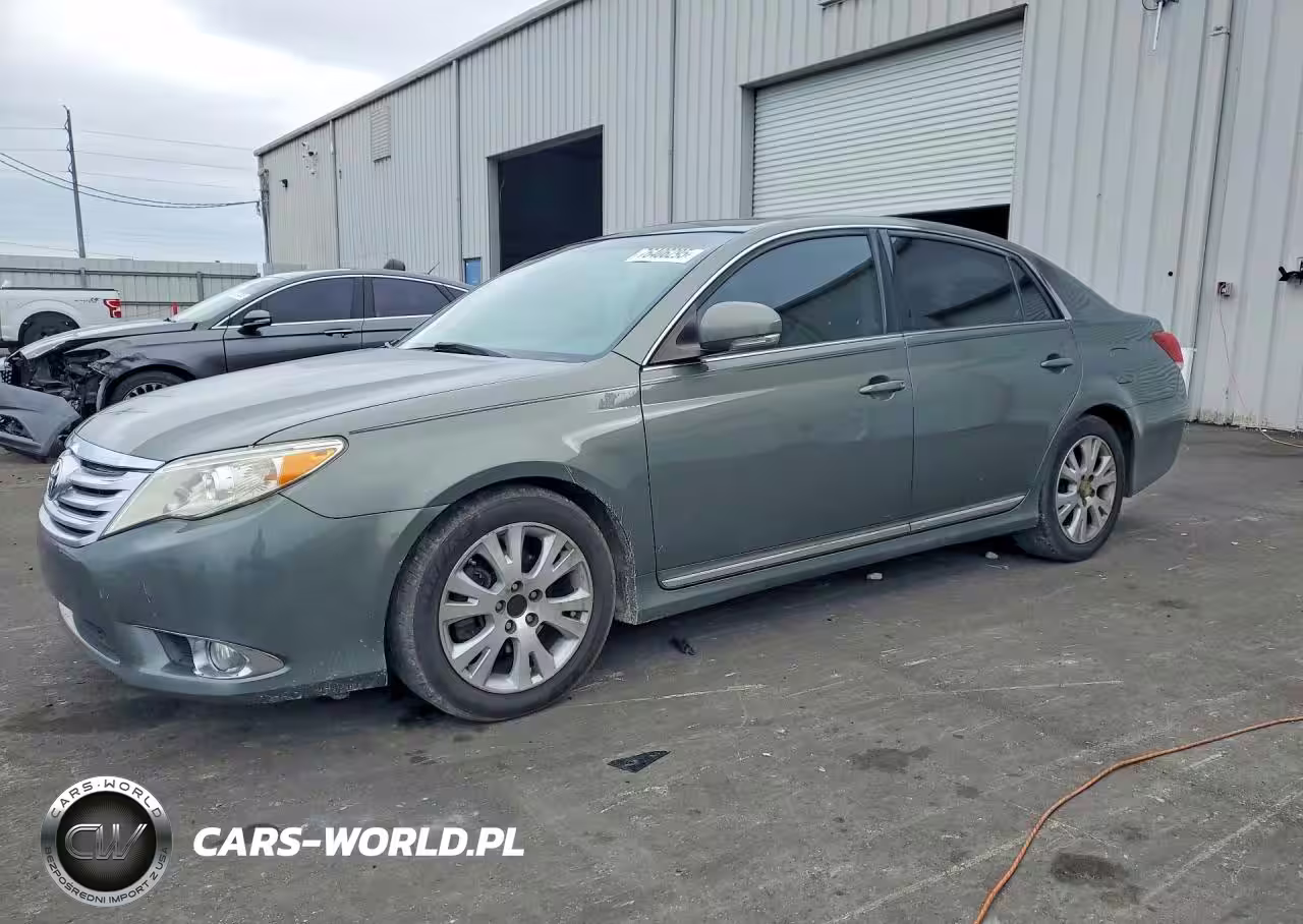 2011 Toyota Avalon Base
