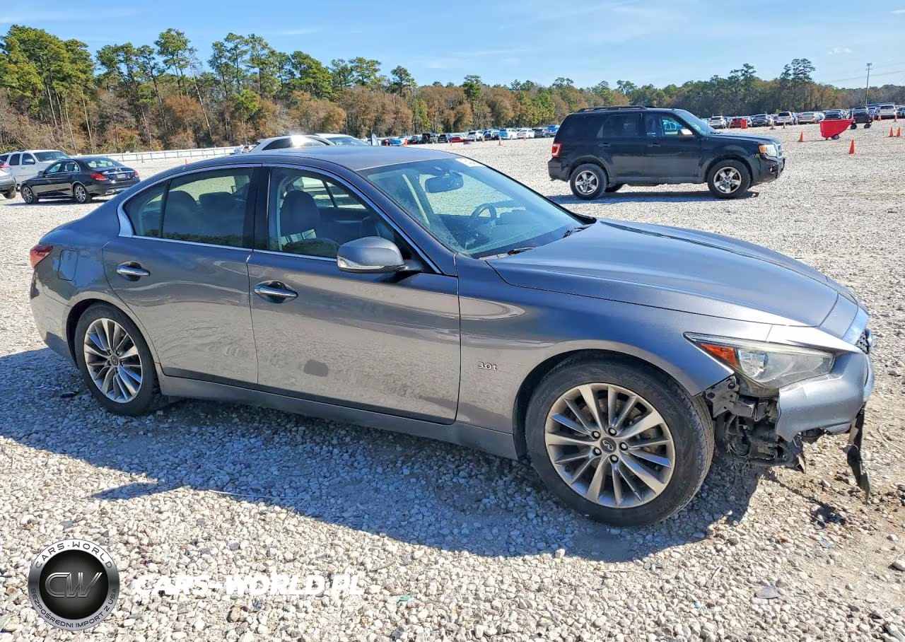 2019 Infiniti Q50 3.0T Luxe VIN:JN1EV7AP2KM517942 - 4