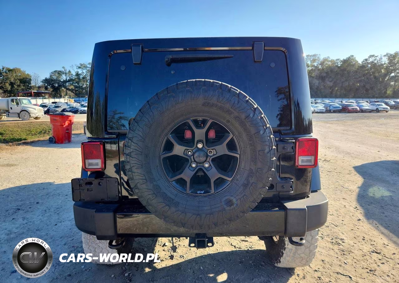2014 Jeep Wrangler Unlimited Sahara VIN:1C4BJWEG3EL301737 - 6