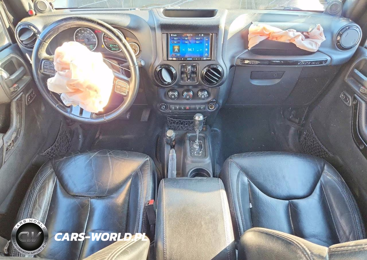 2014 Jeep Wrangler Unlimited Sahara VIN:1C4BJWEG3EL301737 - 8