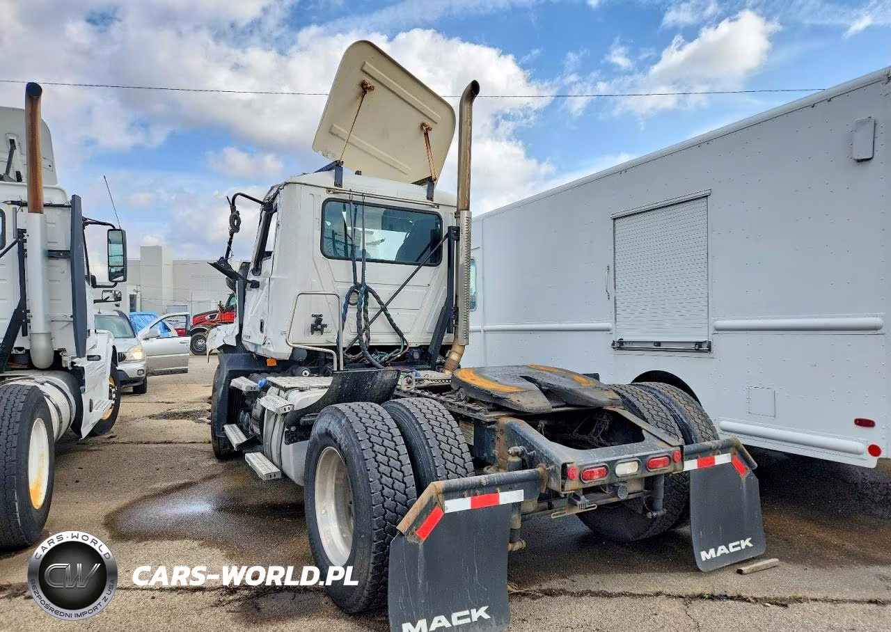 2022 Mack Anthem Semi Truck VIN:1M1AN3AYXNM003063 - 3