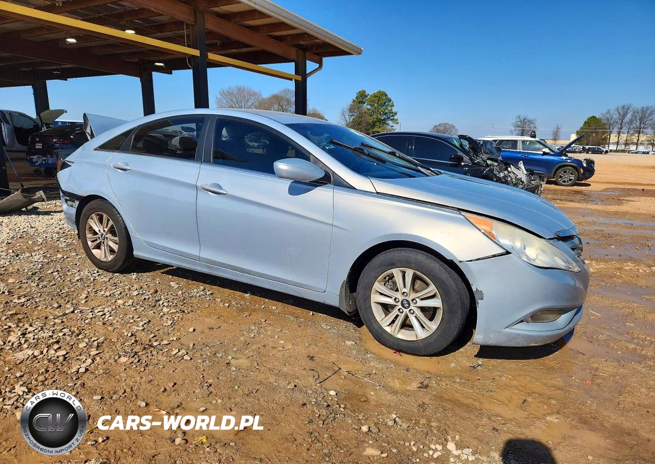 2013 Hyundai Sonata Gls VIN:5NPEB4AC0DH748448 - 4