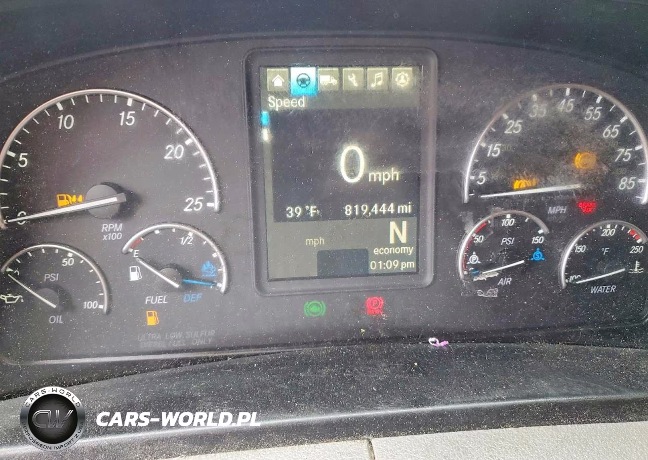 2020 Freightliner Cascadia 126 Semi Truck VIN:3AKJHHDR6LSKZ7117 - 8