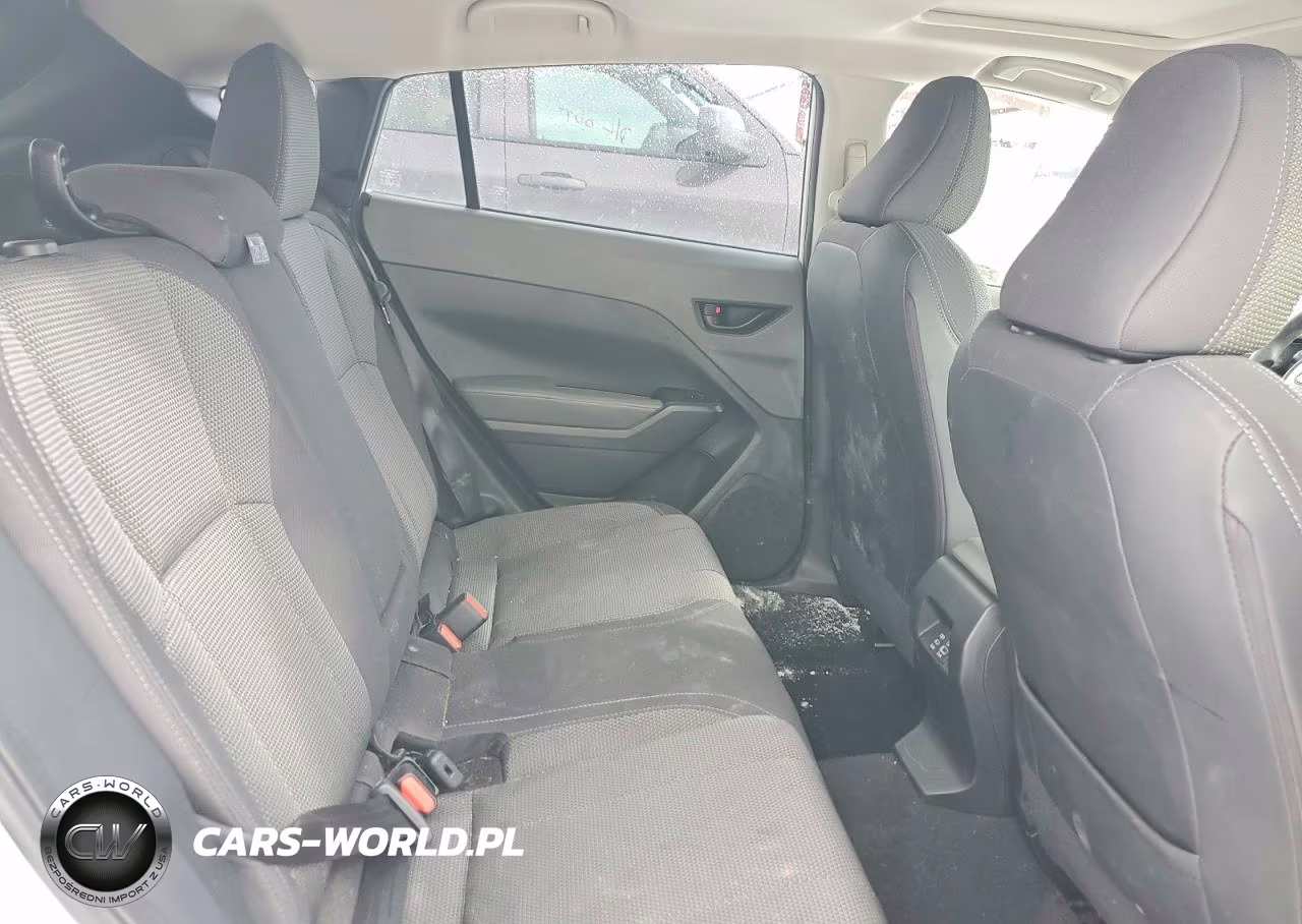 2024 Subaru Crosstrek Premium VIN:JF2GUADC4RH240973 - 10