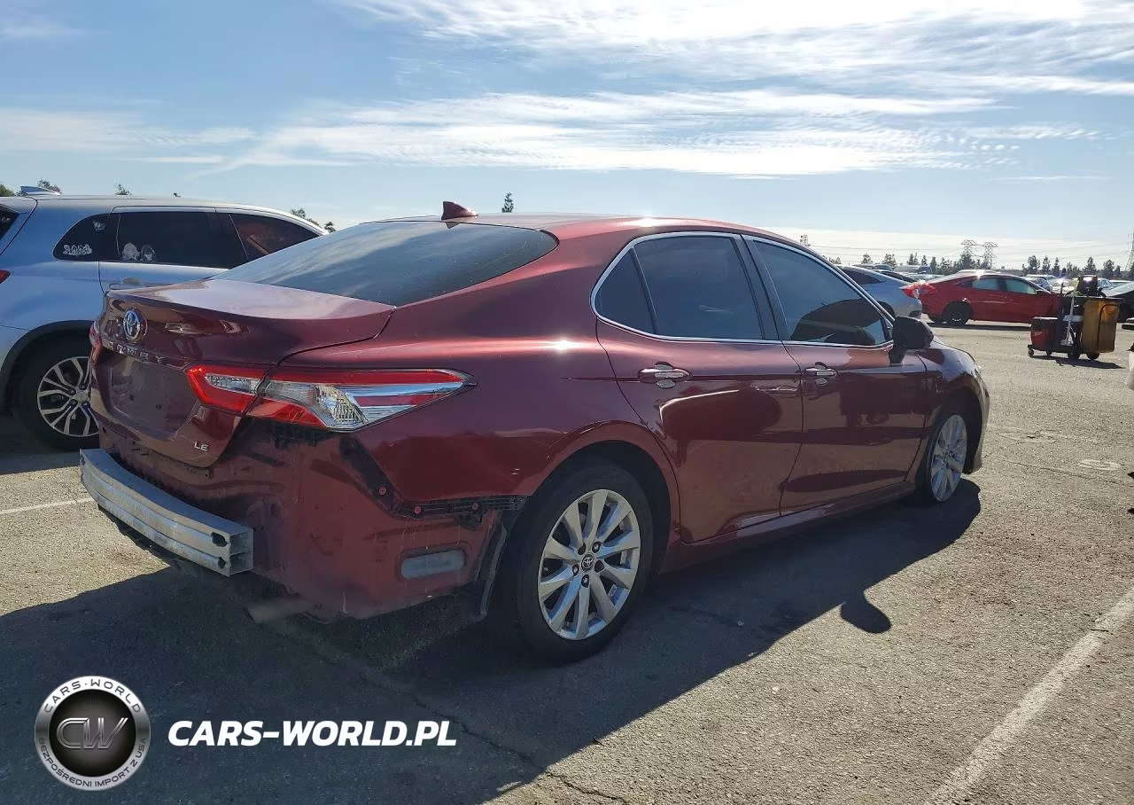 2019 Toyota Camry L VIN:4T1B11HK7KU810895 - 3