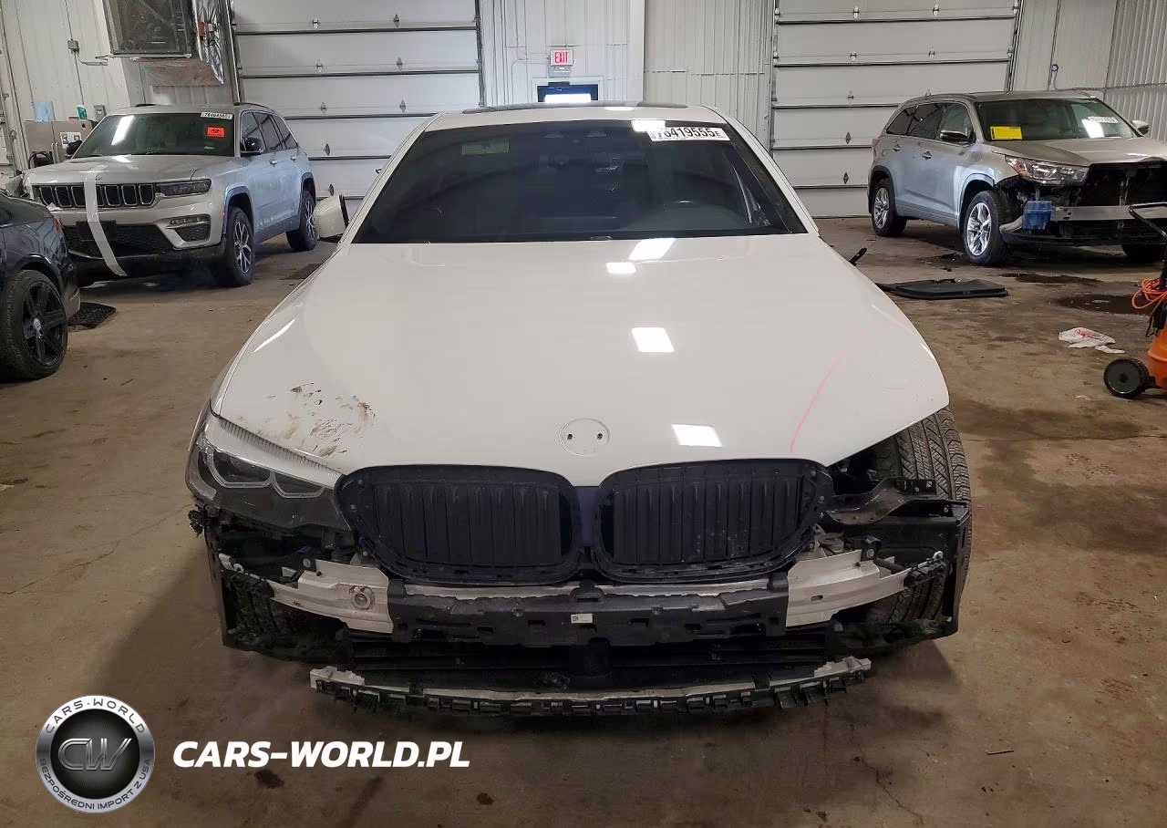 2019 BMW 530 I VIN:WBAJA5C5XKWW01497 - 5