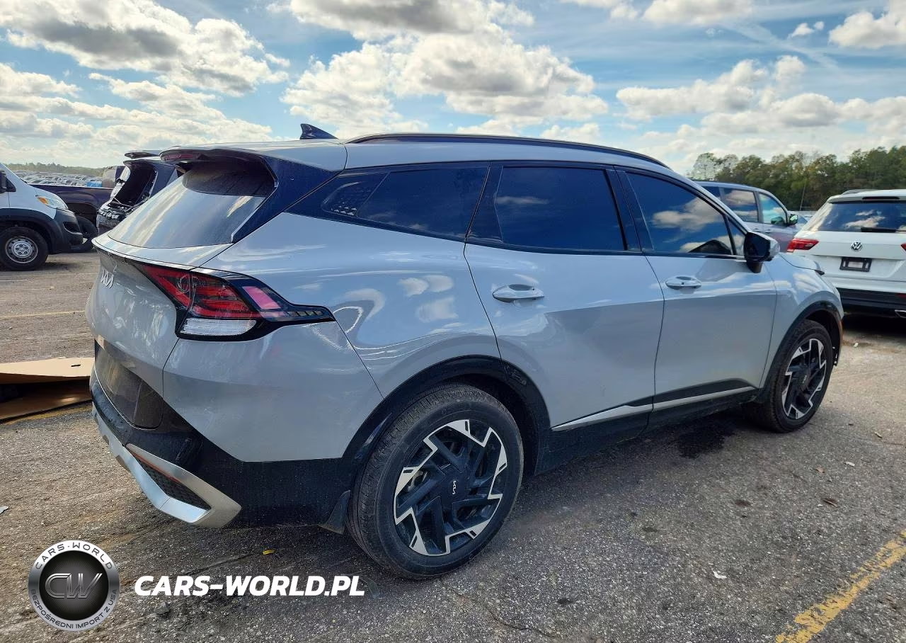 2025 Kia Sportage VIN:5XYK53DF5SG270039 - 3