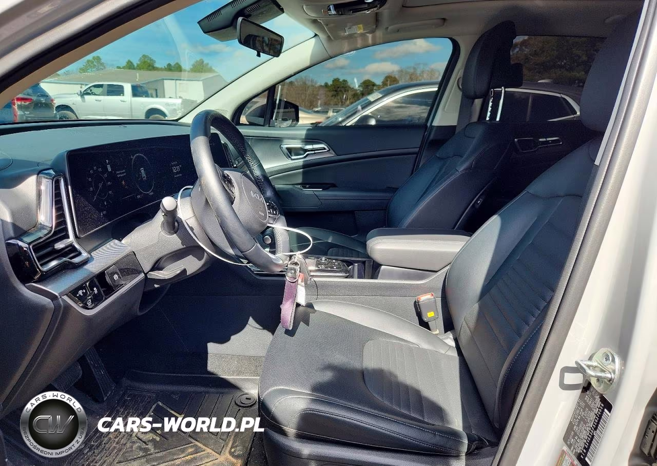 2025 Kia Sportage VIN:5XYK53DF5SG270039 - 7