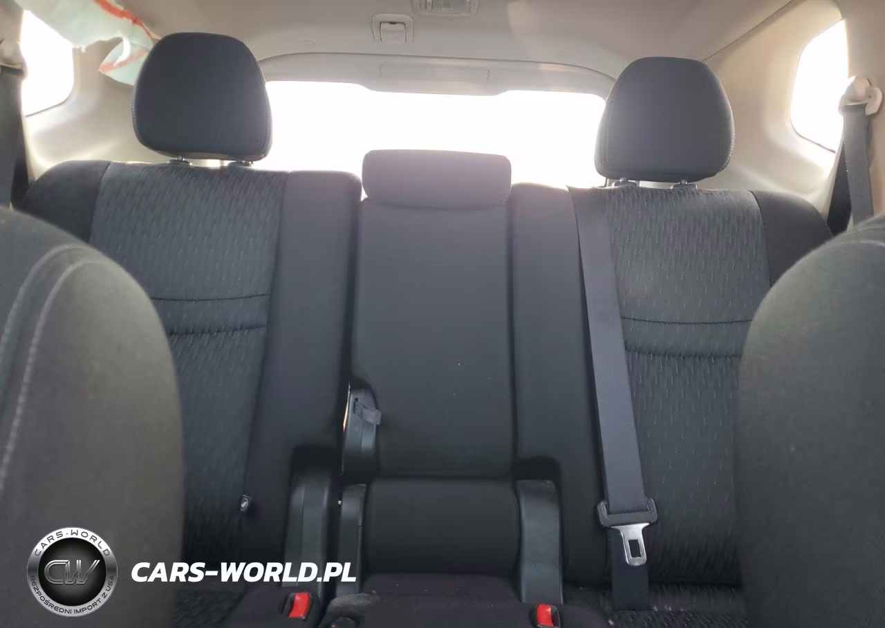 2020 Nissan Rogue S VIN:JN8AT2MV4LW132598 - 10