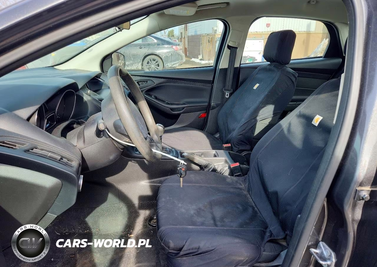 2018 Ford Focus S VIN:1FADP3E26JL300138 - 7